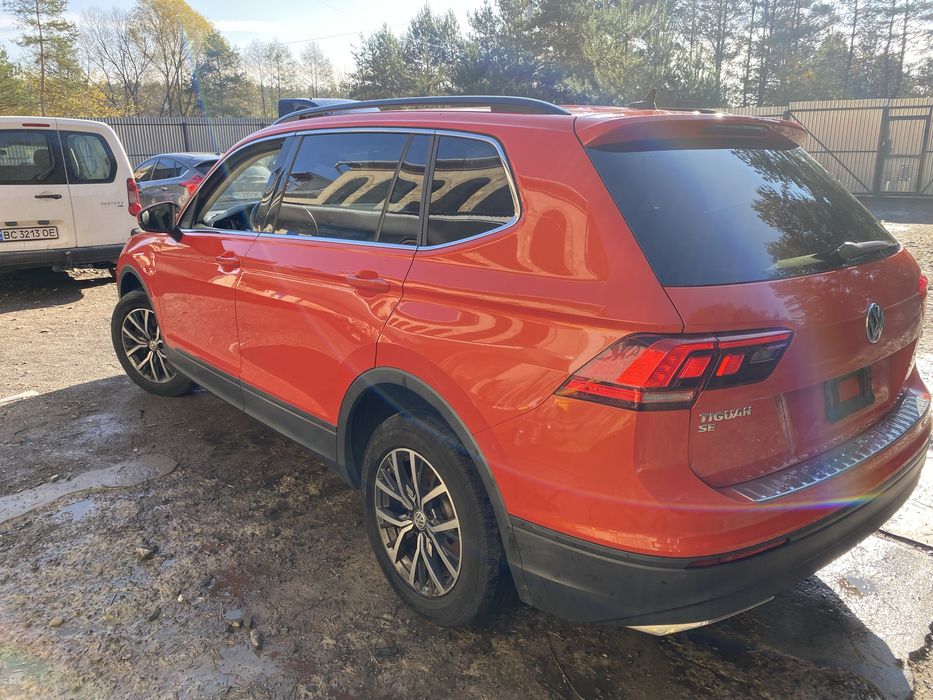 Розборка vw tiguan 2 USA розбірка тігуан 2 деталі шрот тигуан США