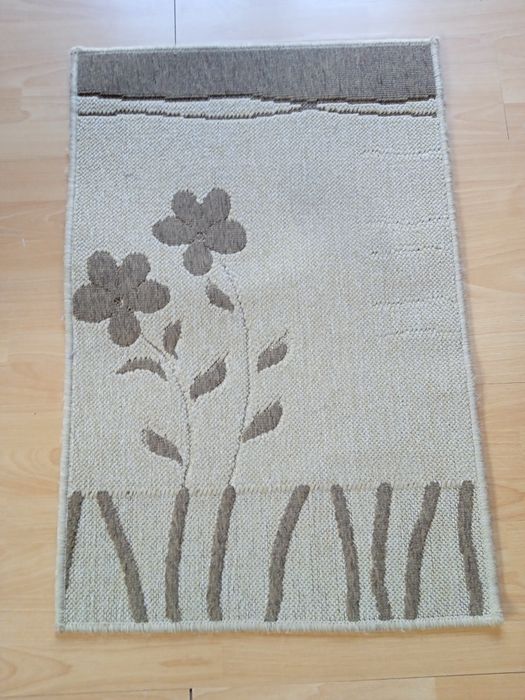 Sprzedam 3 szt dywaników 60x90 cm.