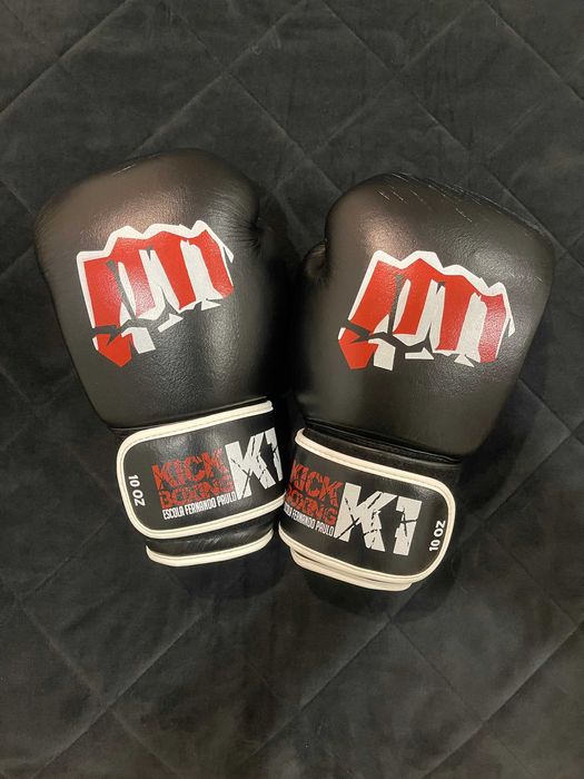 Luvas e Caneleiras Kickboxing (Quase Novas)