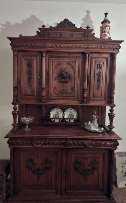 Kredens dębowy - początek XX wieku