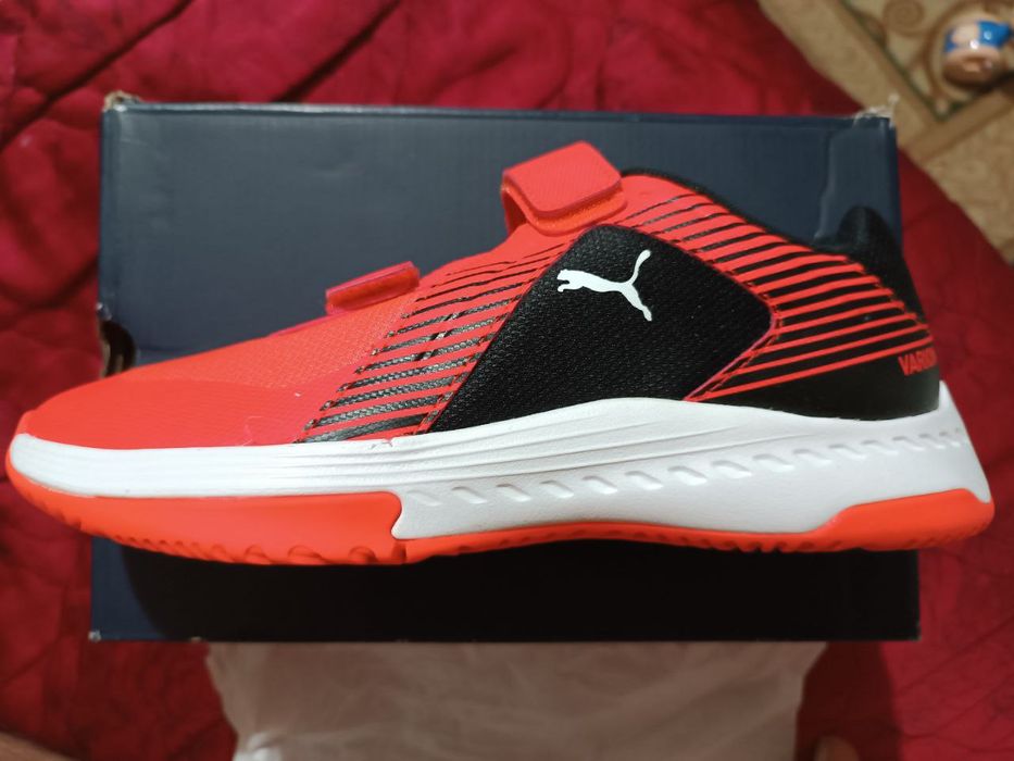 Новые женские кроссовки размер 38