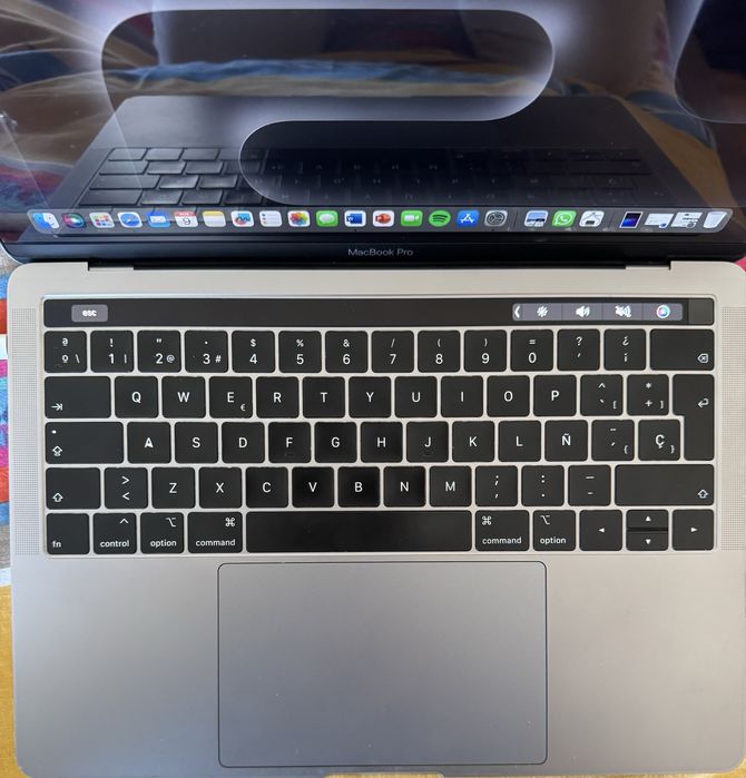 Vendo Macbook 13 2019 Touch Bar