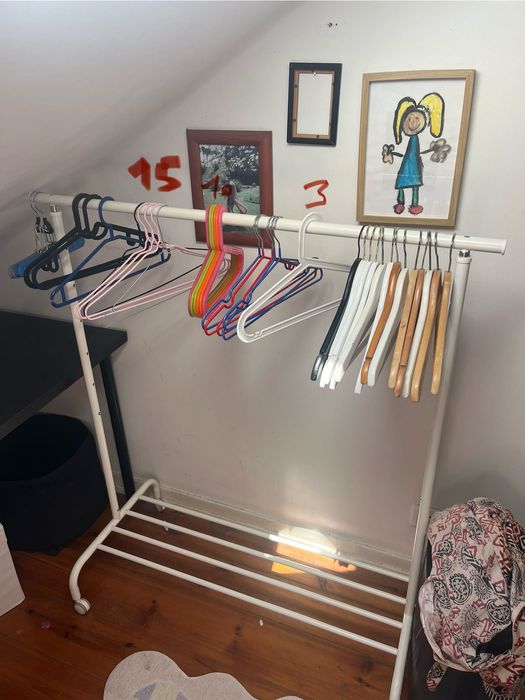 Cabideiro Com Rodas - Rolling Clothes Rack