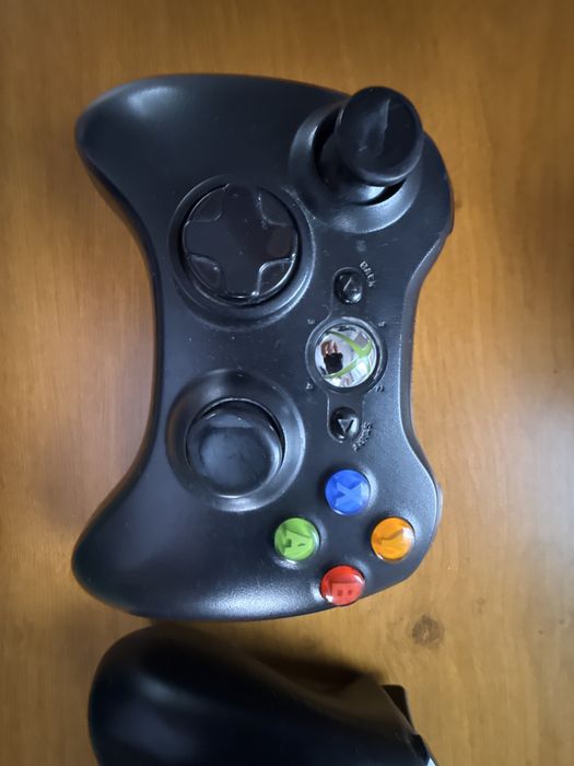 Xbox 360 gamepad bezprzewodowy Microsoft - dostepne 2 sztuki