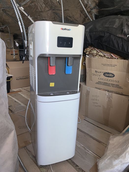 Кулер для води з холодильником Hotfrost V115 CE