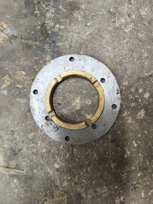 Шайба цапфи передього кулака Зил 131