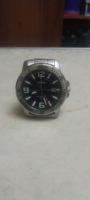 Годинник наручні