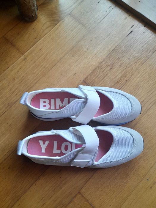 Vendo sapatilhas Bimba Y Lola originais.