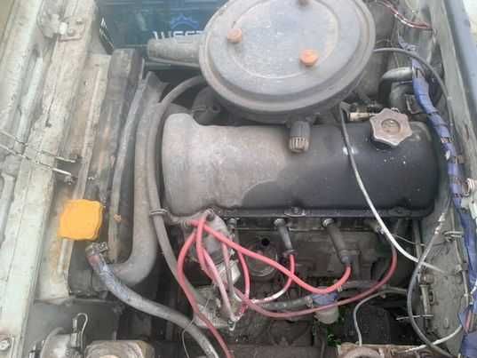 продам  мотор робочий але сапунить  ваз 2102