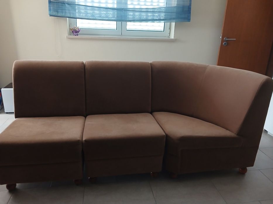 Sofá castanho 3 lugares