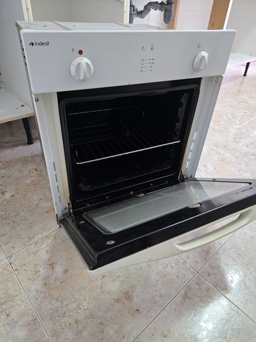 Vendo forno  Indesit