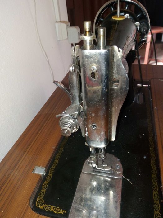 Máquina de costura Singer