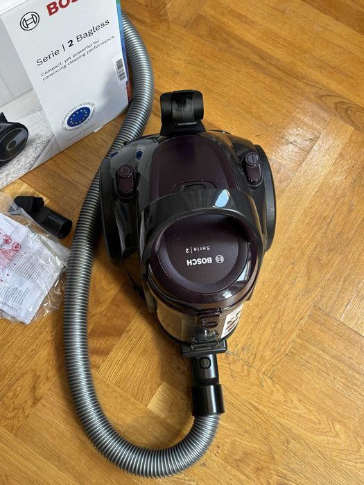 Пилосос BOSCH BGC05AAA1 майже новий