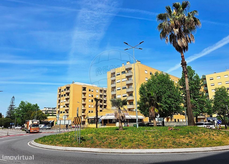 Apartamento T4 para venda