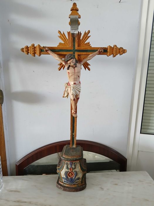 Antigo Crucifixo em madeira do inicio sec. XIX
