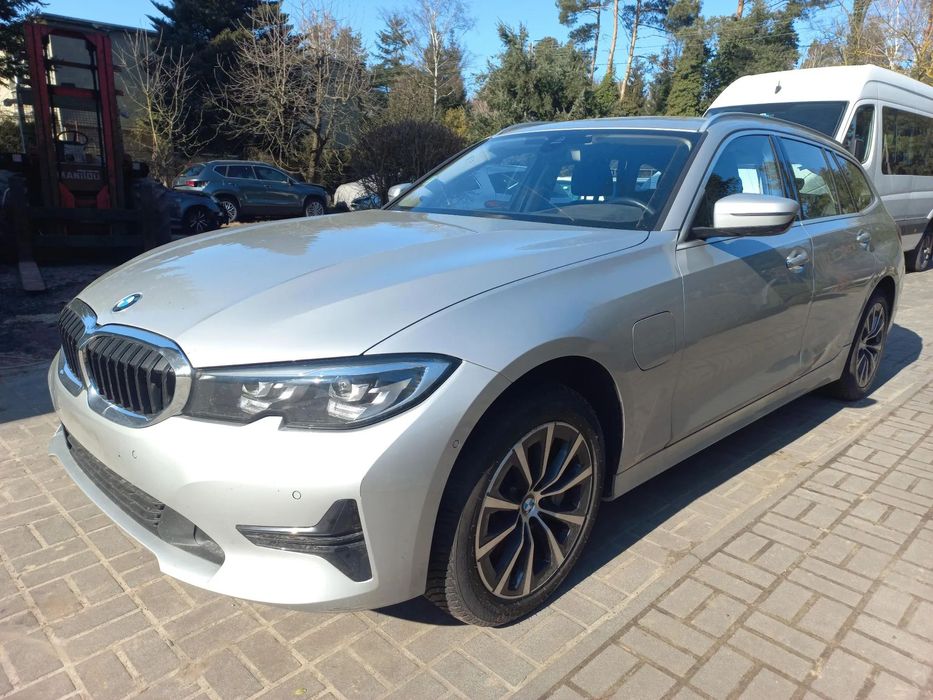 BMW Seria 3 Head-Up PLUG IN kamera cofania elektryczna klapa