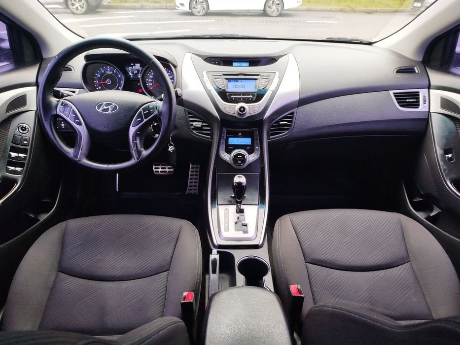 Продам Hyundai ELANTRA