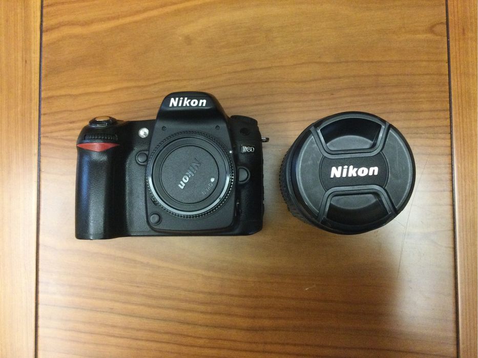 Продається камера Nikon D80 Kit