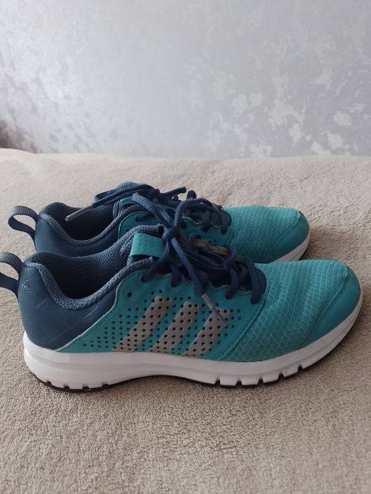 Кросівки 39р,,adidas,,
