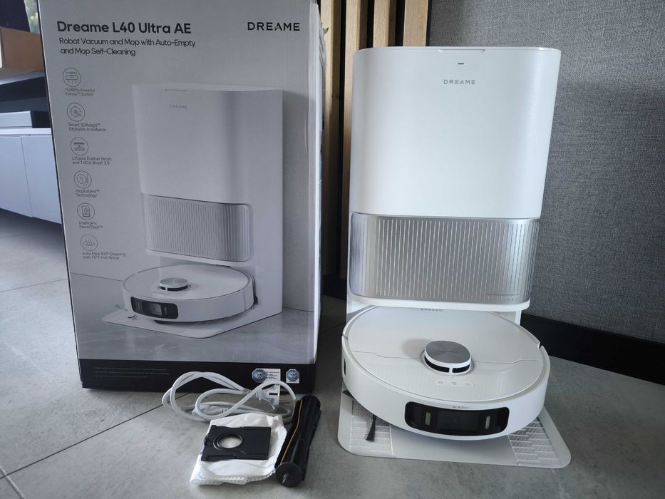 Robot sprzątający Dreame L40 Ultra AE biały mopowanie stacja czyszcząca