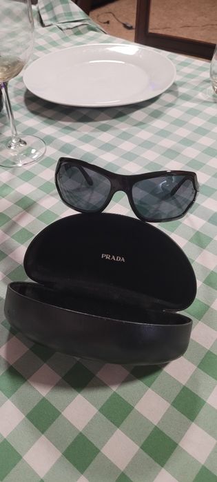 Óculos de sol  Prada