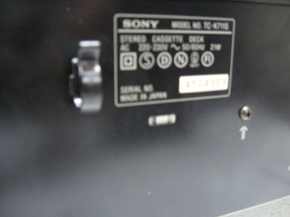 Magnetofon SONY TC-K711 S.