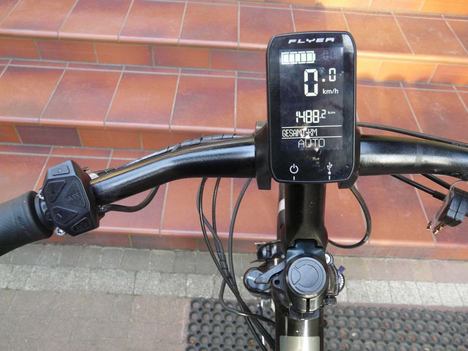 Rower elektryczny FLYER +T  28"/50 centralny,Magura-Szwajcar