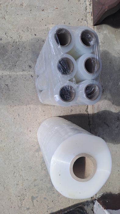 Folia stretch bezbarwna 1.5kg.