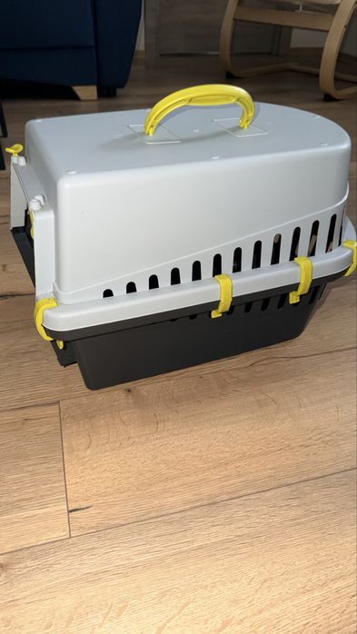 Переноска для  котів та собак