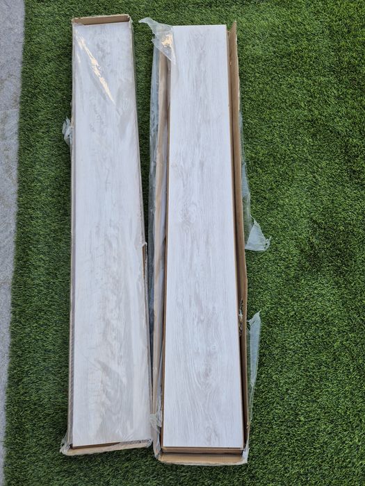 Soalho flutuante Artemis Lagos II