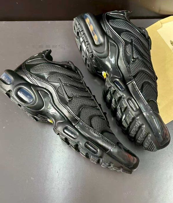 Nike_Air_Max_TN_Plus_Black R..43