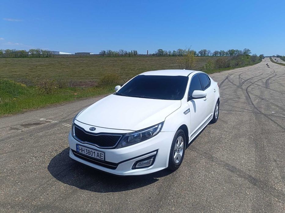 Kia K5 2014 VIN KNAGN418BFA557484 фото оголошення 4 з 8