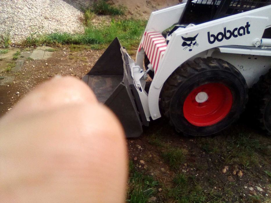 Bob cat em excelente estado