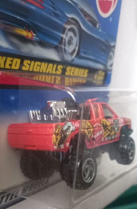 Nissan truck hot wheels