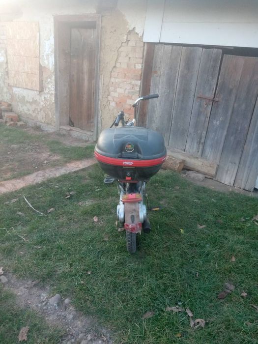 Продам обміняю гарний мопед піаджіо
