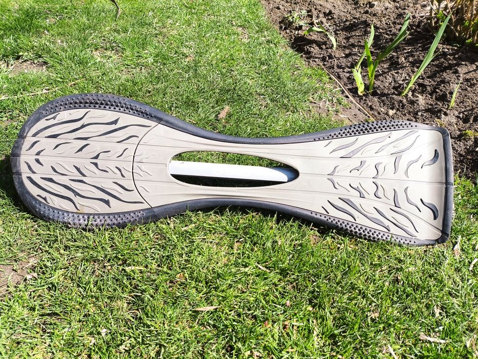 Deskorolka dwukołowa Oxelo Waveboard – balansowa, sprawna
