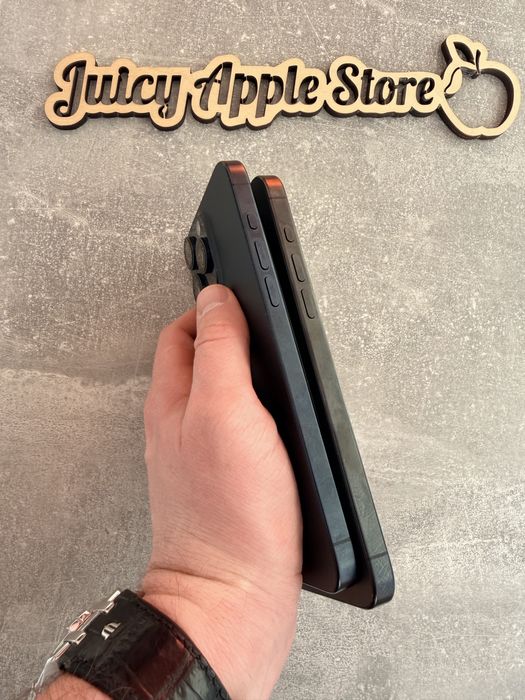 iPhone 15 Pro Max 256gb RSIM ESIM! Black & Blue Titanium!