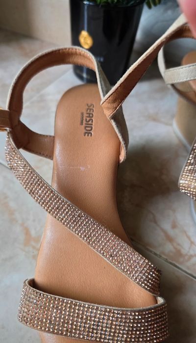 Sapatos cunha c/Brilhantes