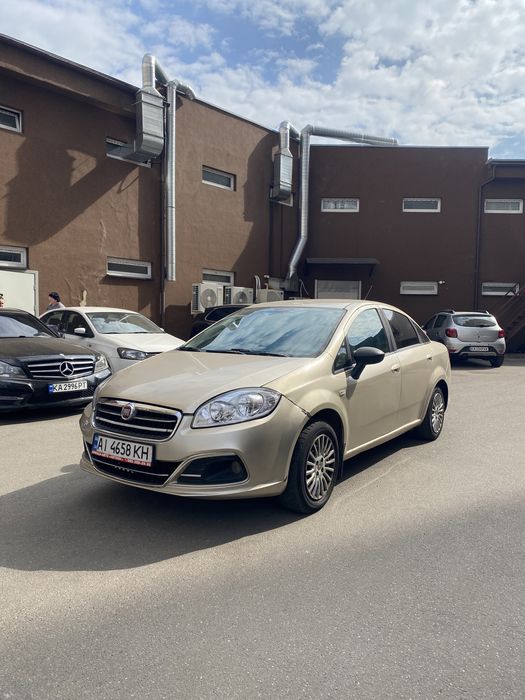 Fiat Linea 2015 рік газ/бензин на ходу та з документами