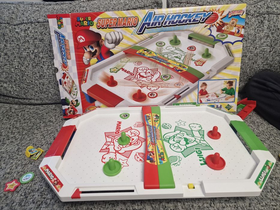 Super Mario Air Hockey (Cymbergaj)