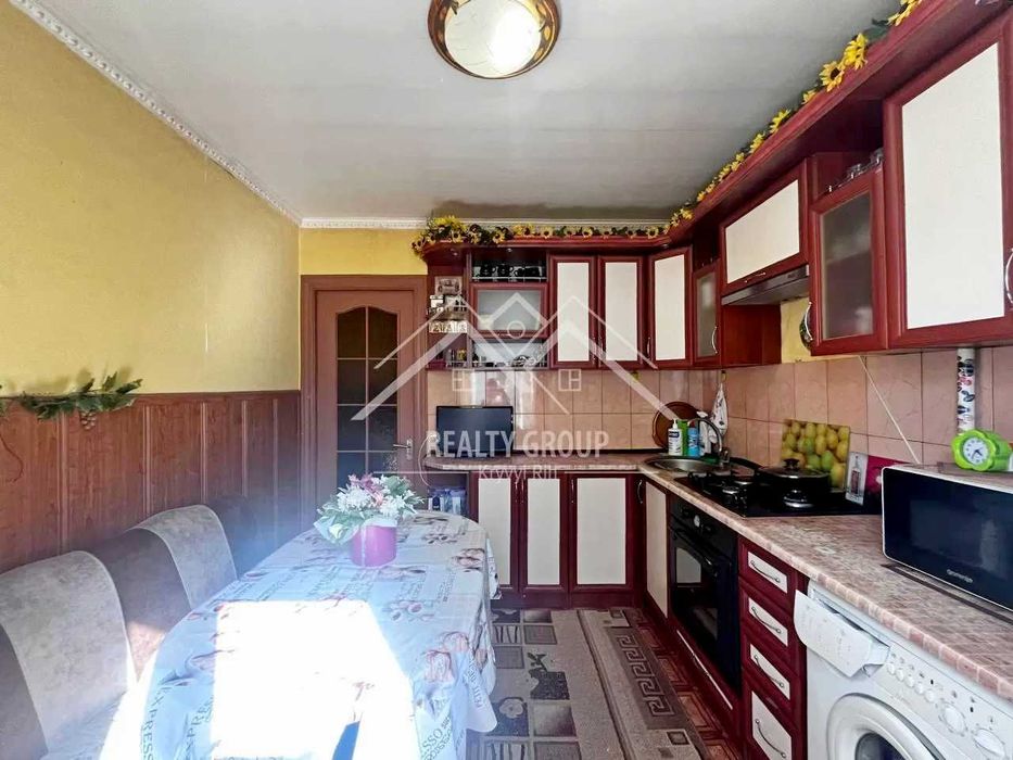 Продаж 3к квартири з меблями та технікою на Ювілейній (вул.Покровська)