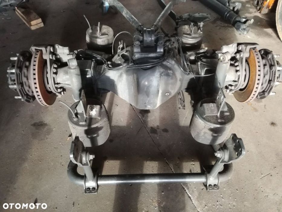 MOST KOMPLETNY IVECO STRALIS EURO 6  MERITOR WKŁAD