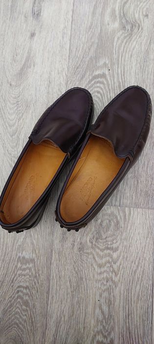 Жіночі шкіряні лофери кольору марсала