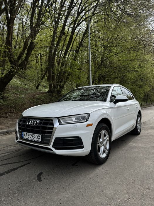 Продам Audi Q5 2017