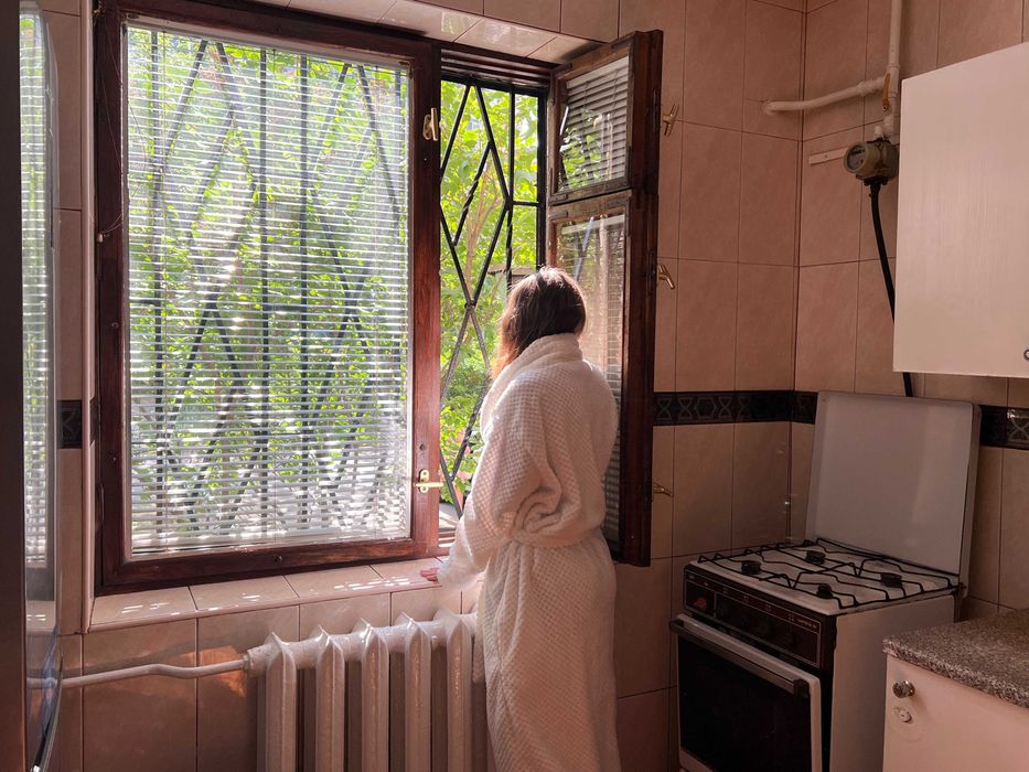 Хостел на первом этаже, метро Левобережная — койко-место 1500 грн/мес.