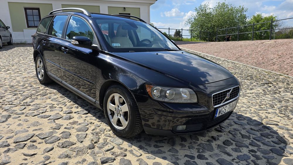 Volvo V50