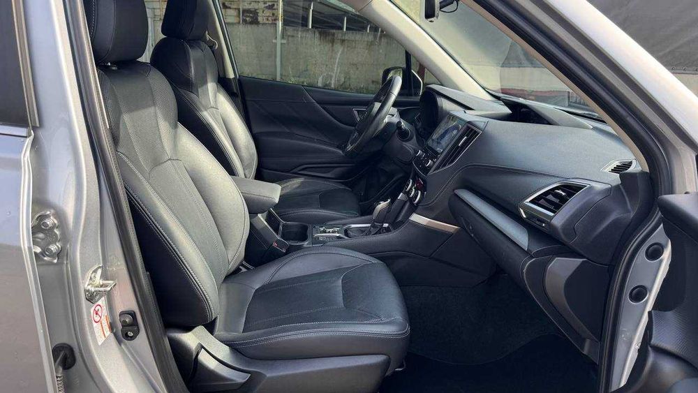 Subaru Forester 2019 2,5 Автомат 68 т км пробег