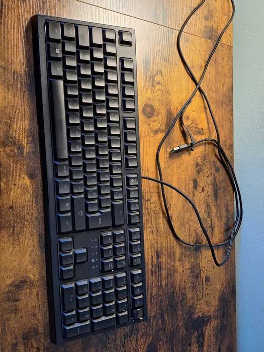 Razer Ornata v2 (em boas condições)