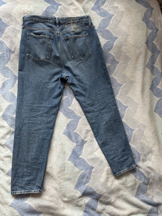 Jeansy Unisex Calvin Klein - model MOM JEANS W32