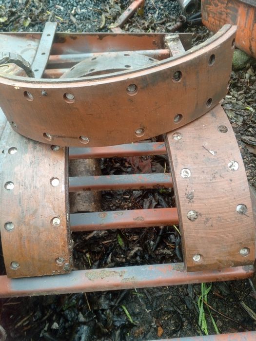 Тормозні колодки Комбаїн нива